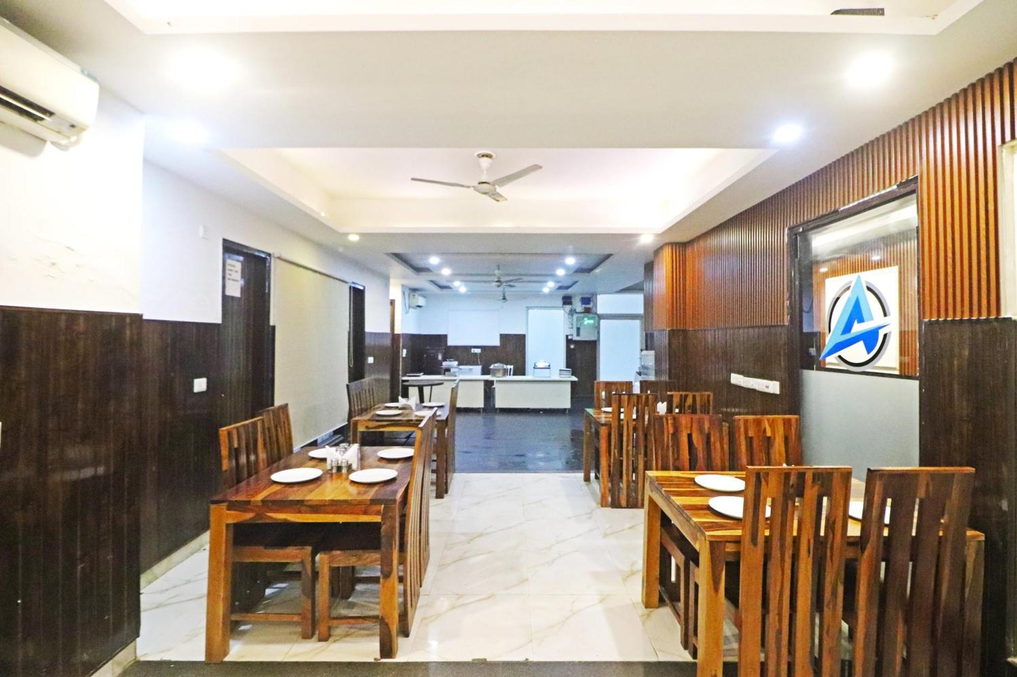 Hotel Mayda Prime Near Delhi Airport New Delhi Eksteriør billede